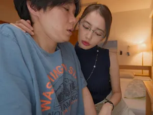 Anh xã thuê bác sĩ trẻ về nhà chăm sóc Người vợ và cái kết sau khi trở về nhà