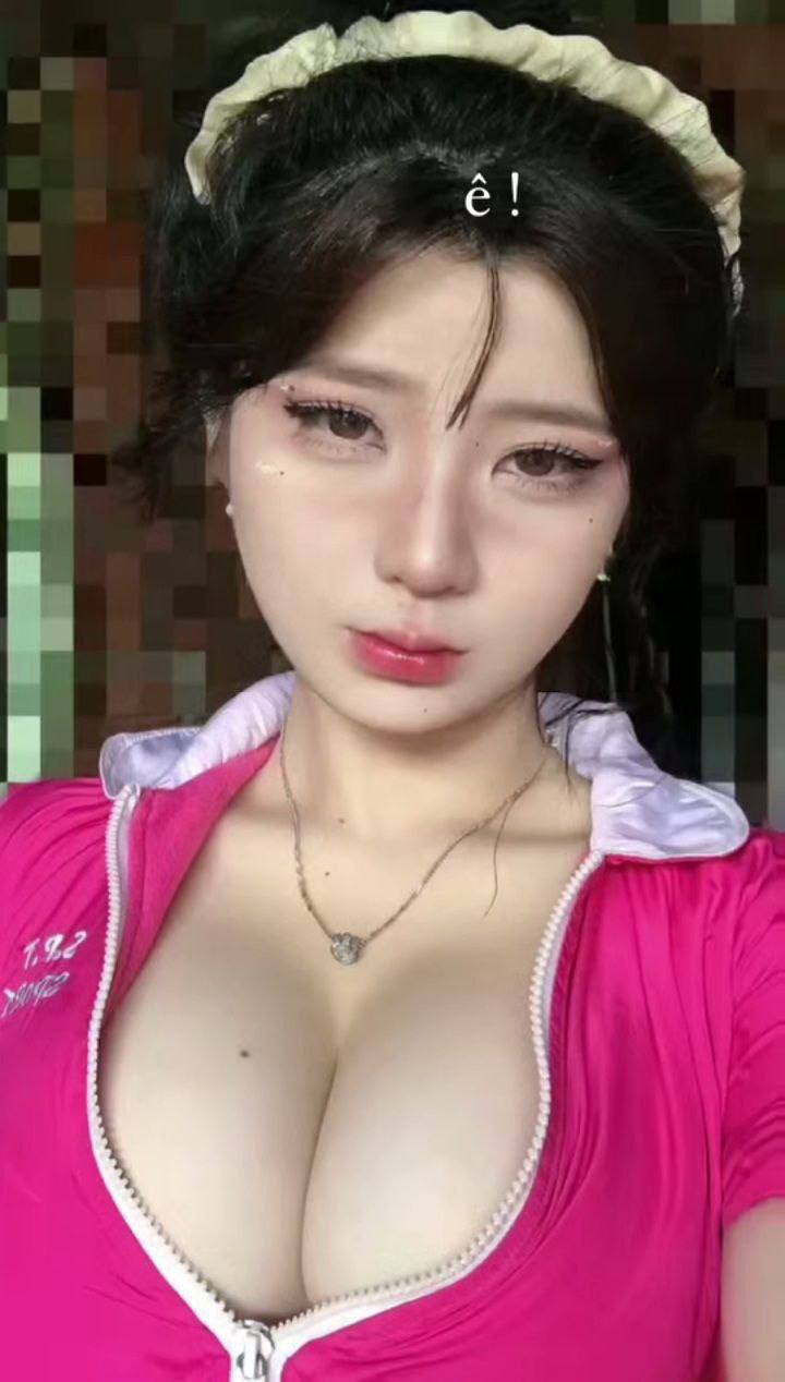Vợ hư hỏng 3P nhìn anh trai tốt của mình quan hệ với cô ấy đến cực khoái và tiếng rên rỉ của cô ấy vang vọng